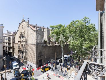 Pis amb balcó en venda a Rambla de Sant Josep