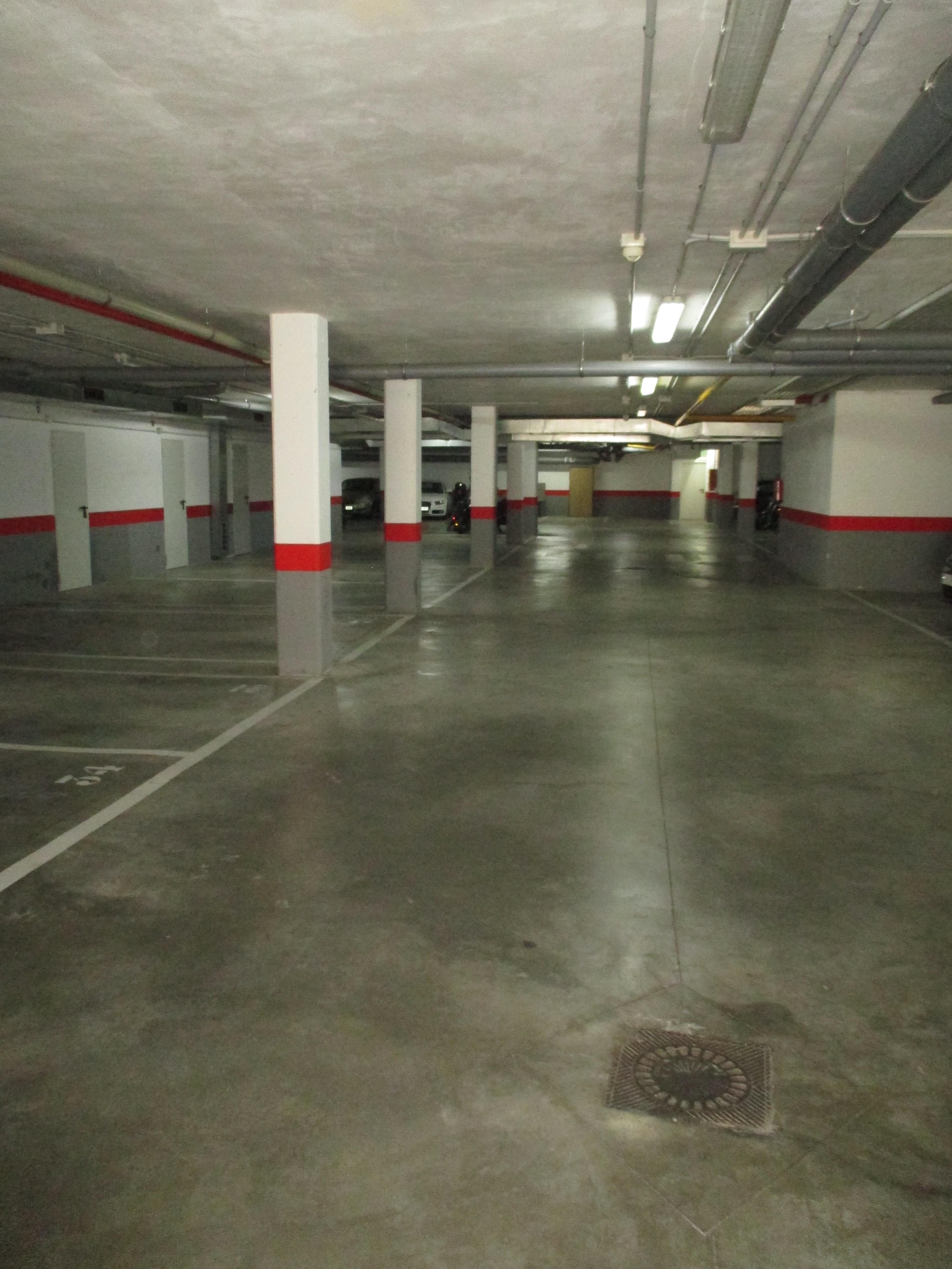 Garage zur Miete in Carrer de Murcia, Zona los Colegios