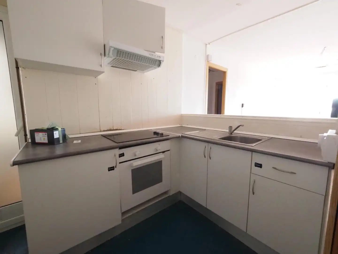Cuina de Pis en venda en Castelldefels amb Calefacció, Parquet i Balcó