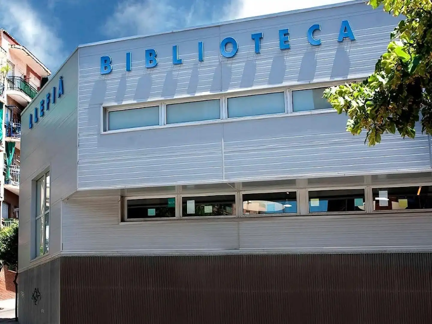 Vista exterior de Pis en venda en Badalona