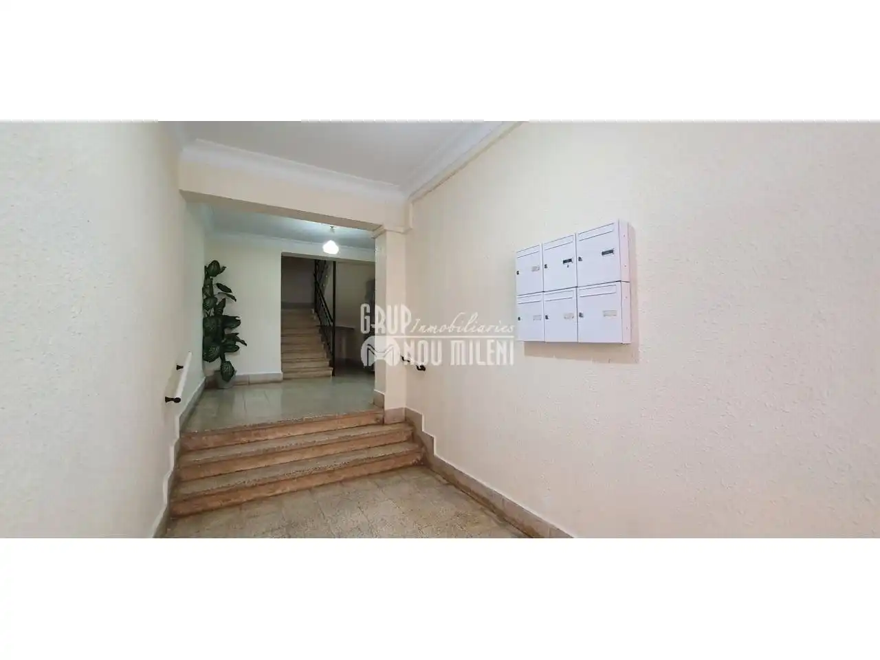 Piso en venta en Silla con Amueblado y Balcón