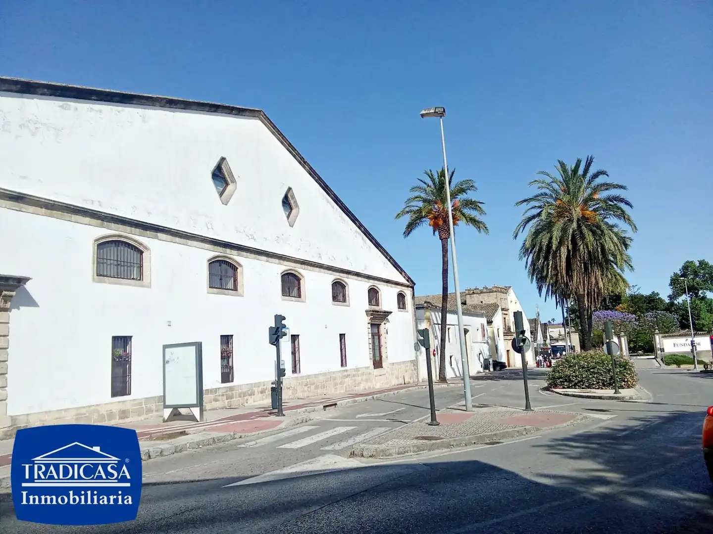 Vista exterior de Pis en venda en Jerez de la Frontera amb Aire condicionat, Traster i Moblat