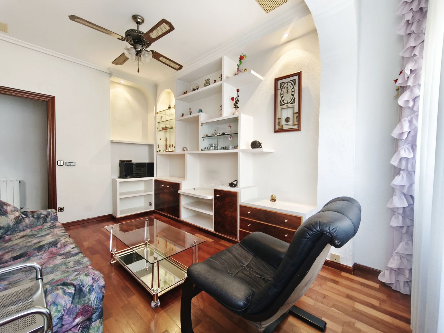Sala de estar de Piso en venta en  Logroño con Calefacción y Parquet