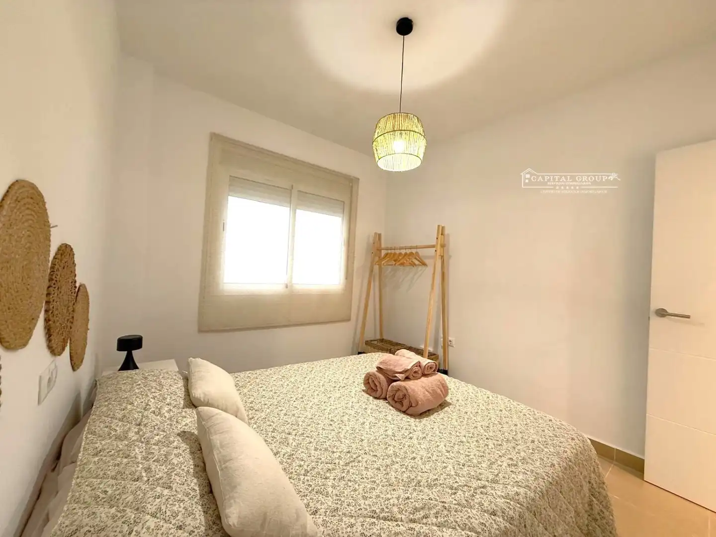 Schlafzimmer von Wohnungen zur Miete in Punta Umbría mit Möbliert, Waschmaschine und Mikrowelle
