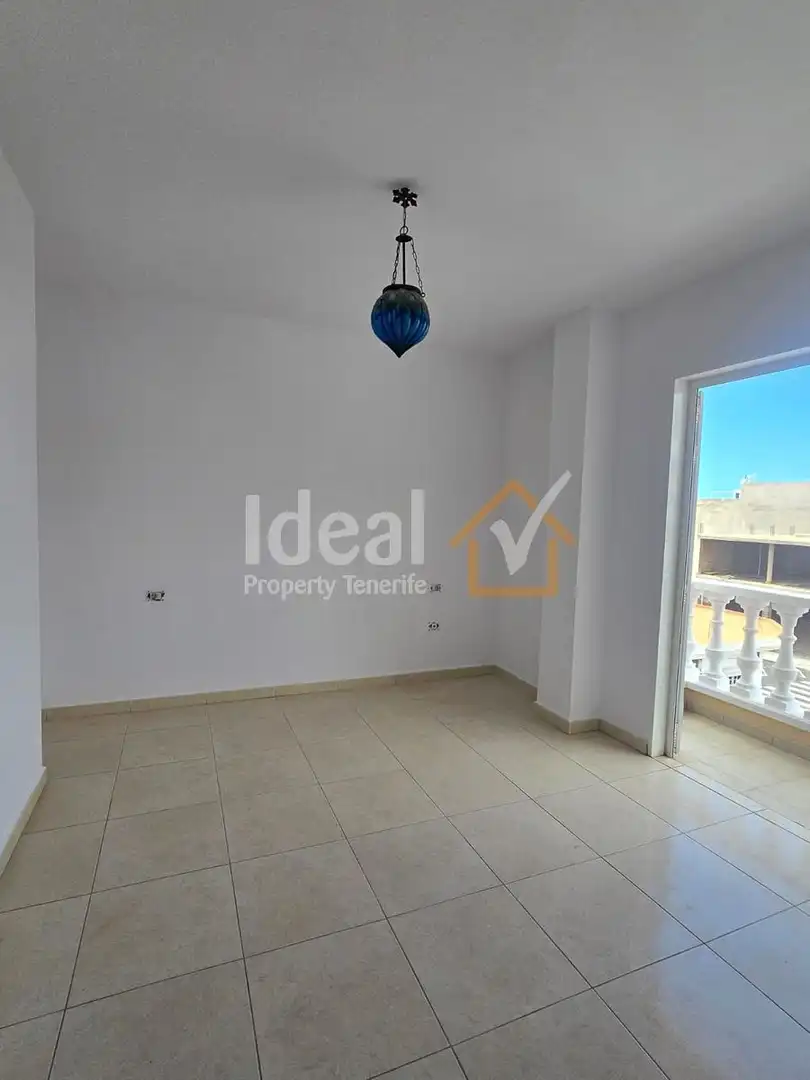 Schlafzimmer von Dachboden zum Verkauf in Granadilla de Abona mit Terrasse