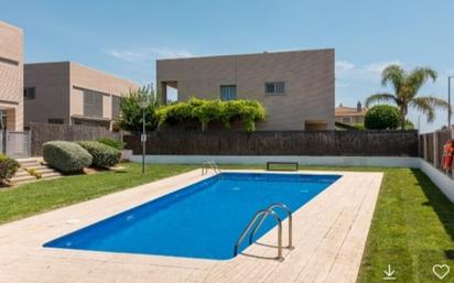 Swimming pool of Single-family semi-detached for sale in Cambrils  with Air Conditioner