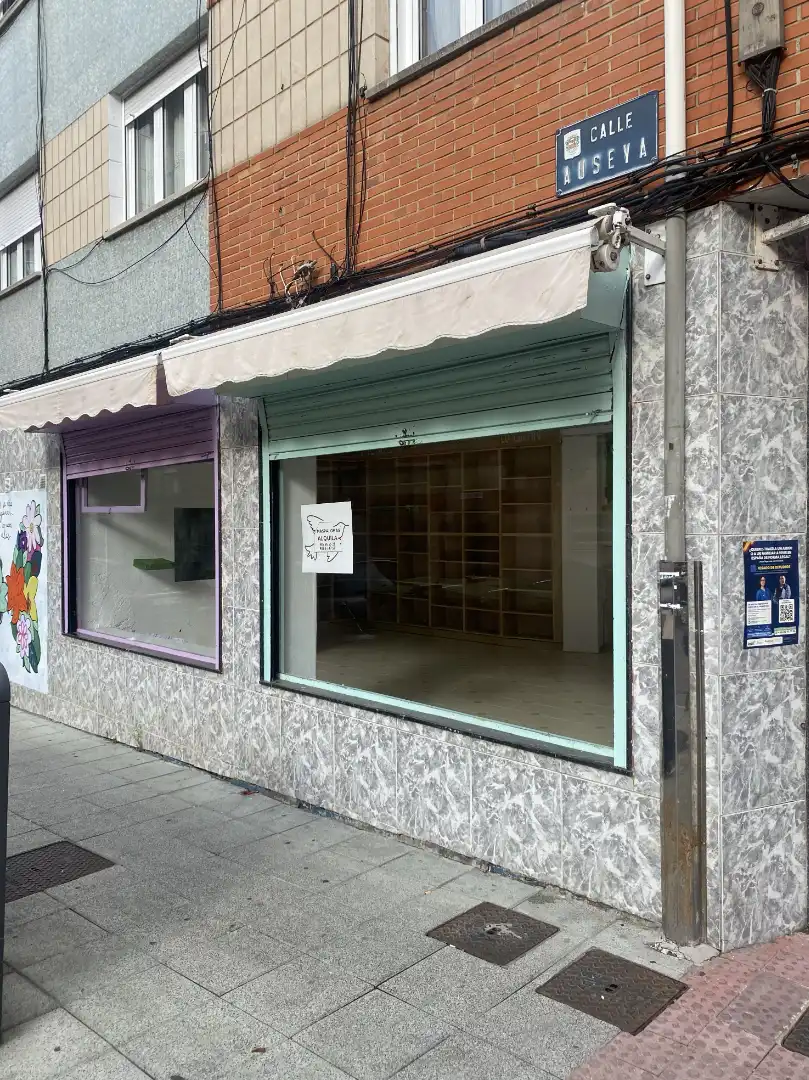 Local comercial en alquiler en Calle Auseva 6D, imagen 4