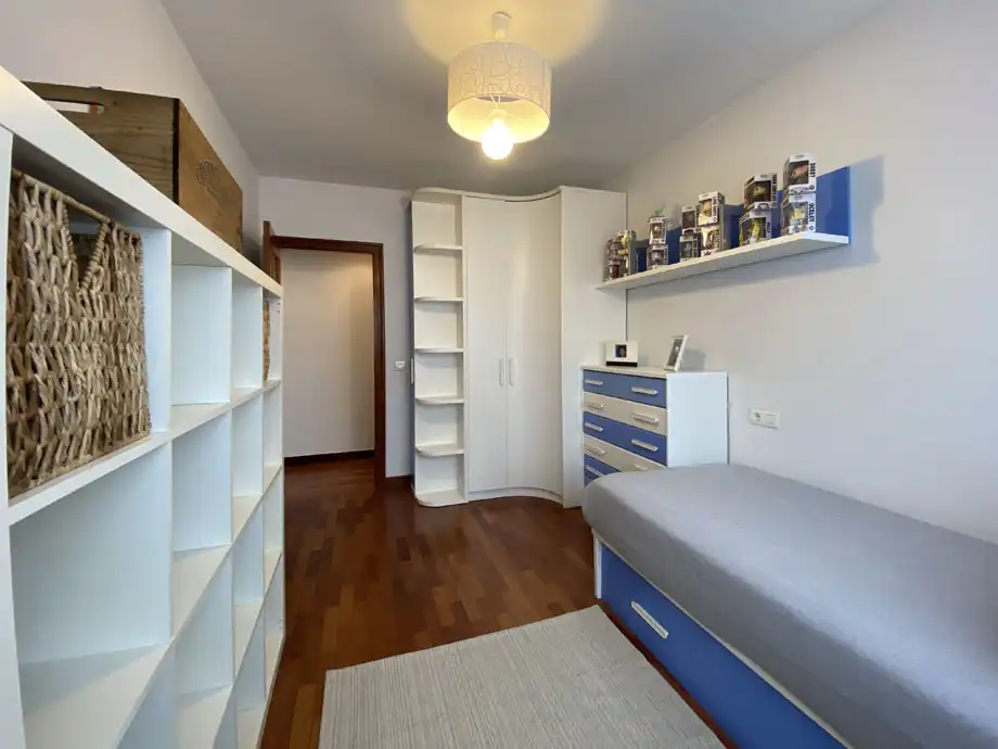 Bedroom of Flat for sale in Vitoria - Gasteiz  with Heating, Parquet flooring and Terrace