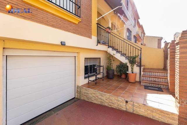 Casa adosada en Venta en  EL GRECO, 1 en San Francisco - Chorillo