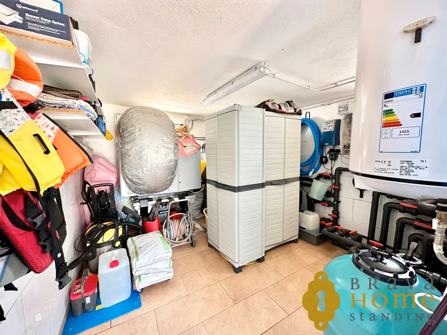 Houses for sale in Empuriabrava  with Air Conditioner, Heating and Private garden
