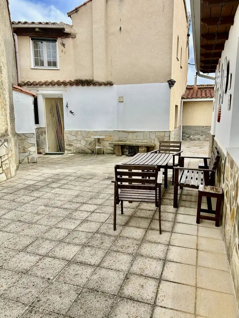 Terrassa de Casa o xalet en venda en Ayoó de Vidriales amb Calefacció i Terrassa