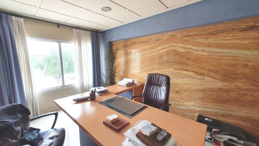 Nave industrial en venta en Elda