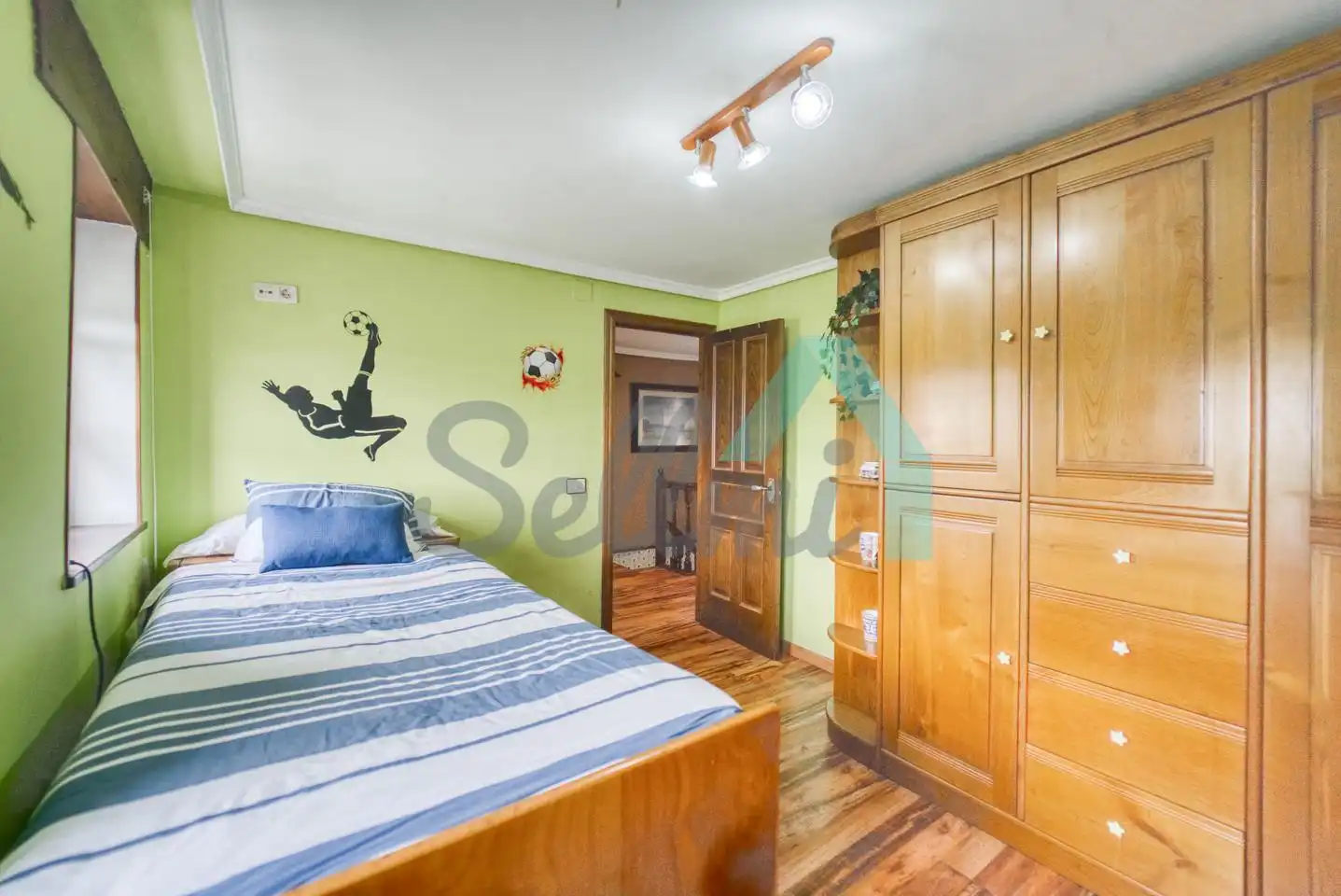 Habitación de Casa o chalet en venta en Castropol con Calefacción y Jardín privado