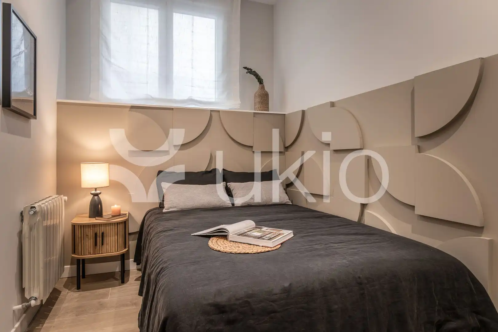 Habitación de Apartamento de alquiler en Madrid con Calefacción, Terraza y Amueblado