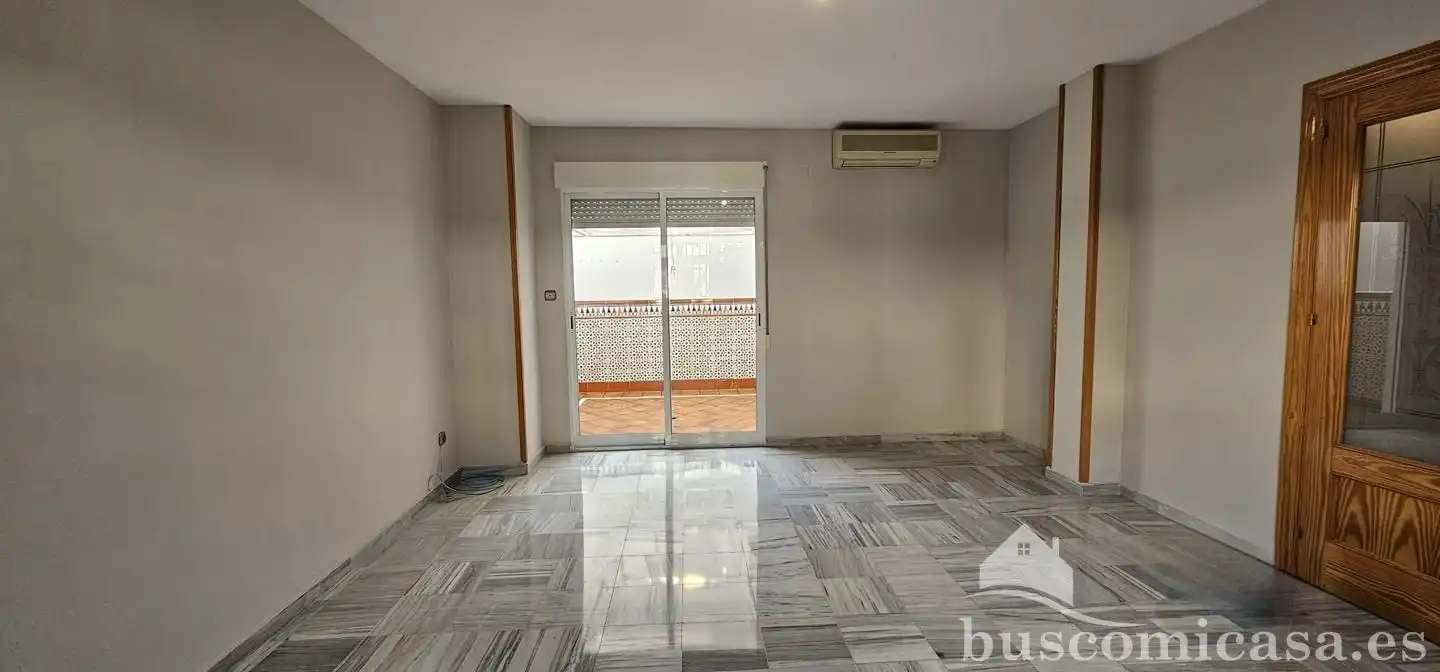 Sala d'estar de Casa adosada en venda en Maracena amb Aire condicionat, Calefacció i Terrassa