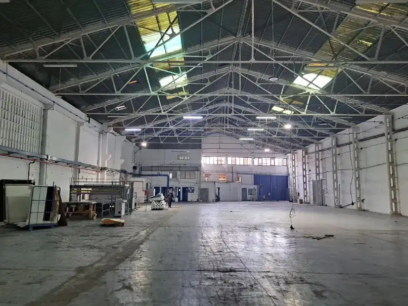 Nau industrial en venda a Centre - Sant Josep - Sanfeliu