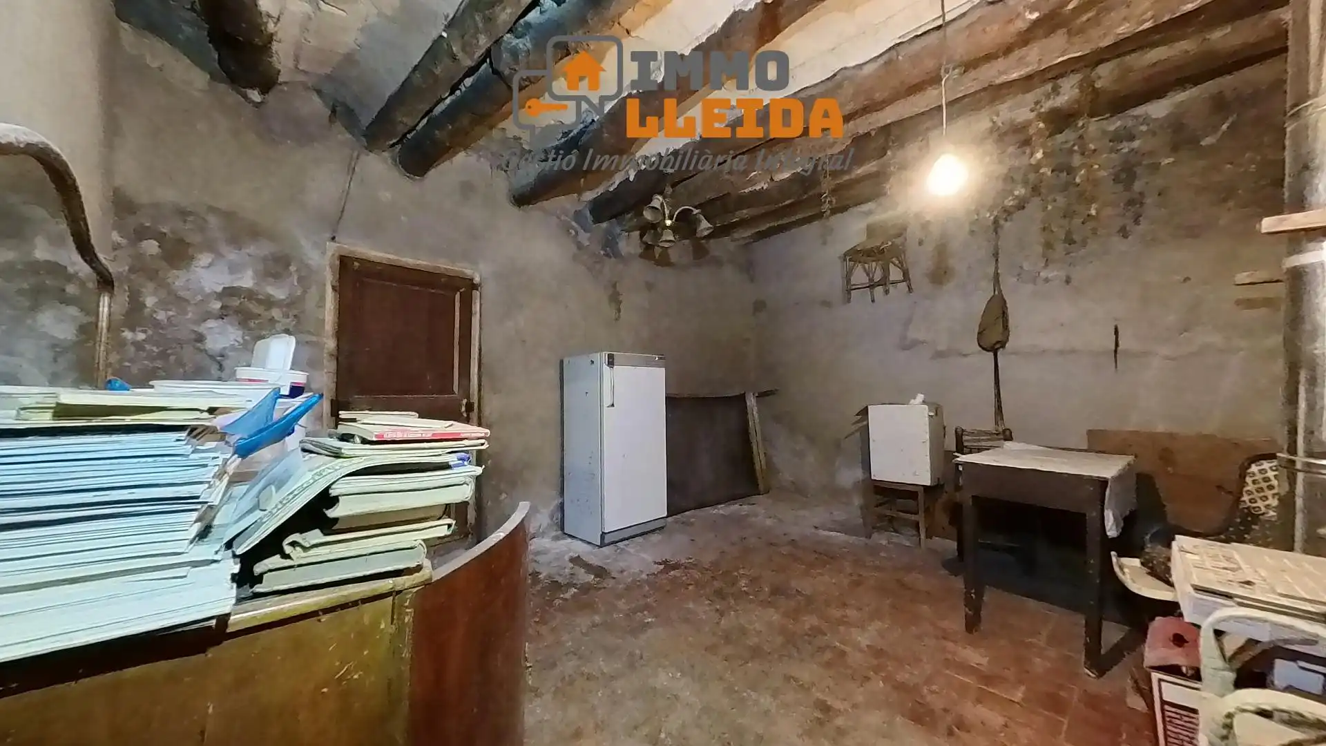 Casa adosada en venta en Cervera con Trastero y Balcón
