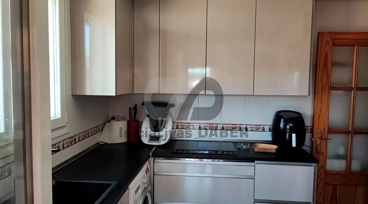 Cocina de Casa o chalet en venta en El Casar de Escalona con Aire acondicionado, Jardín privado y Terraza
