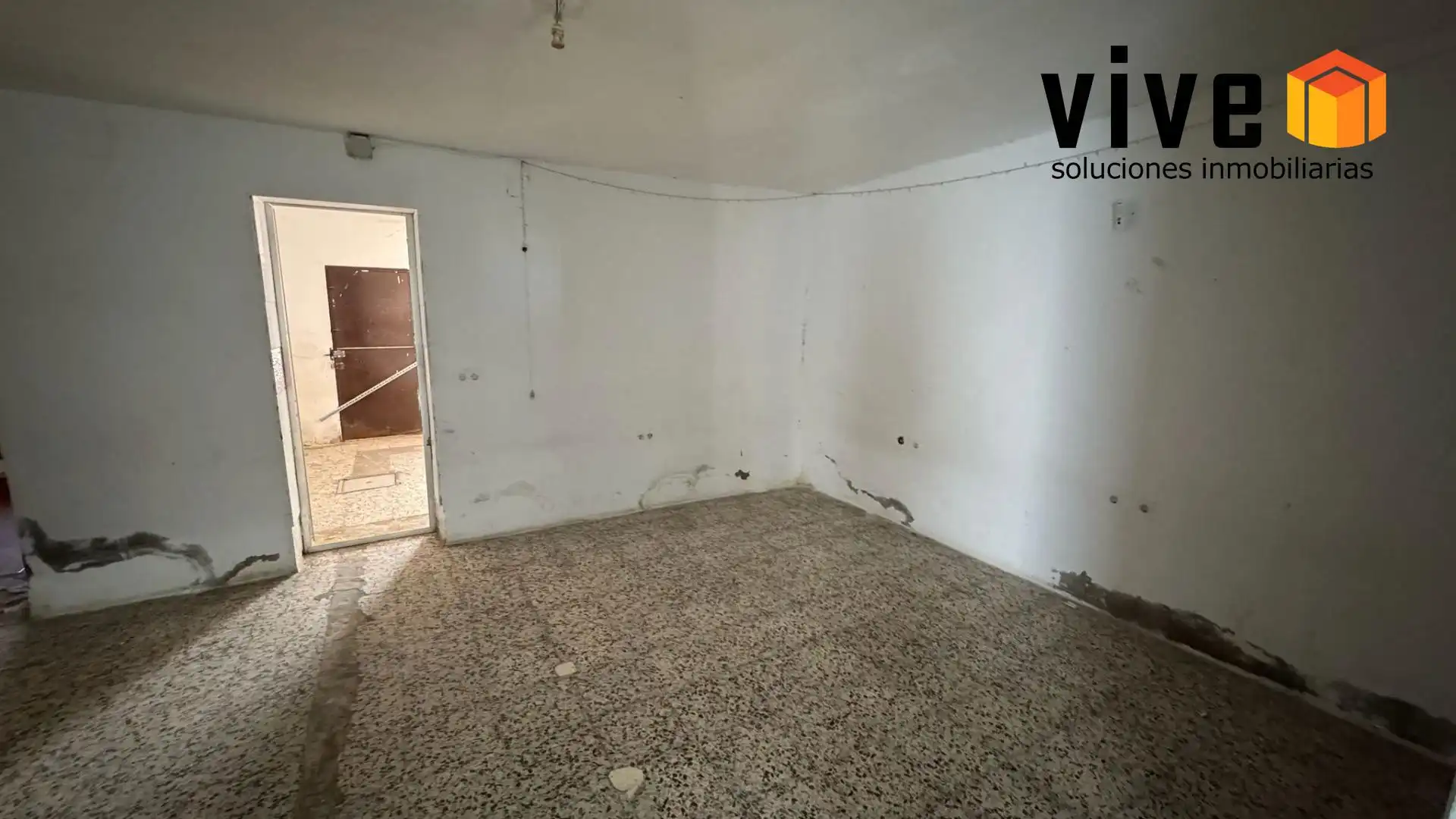 Casa adosada en venda en Sevilla amb Aire condicionat i Balcó