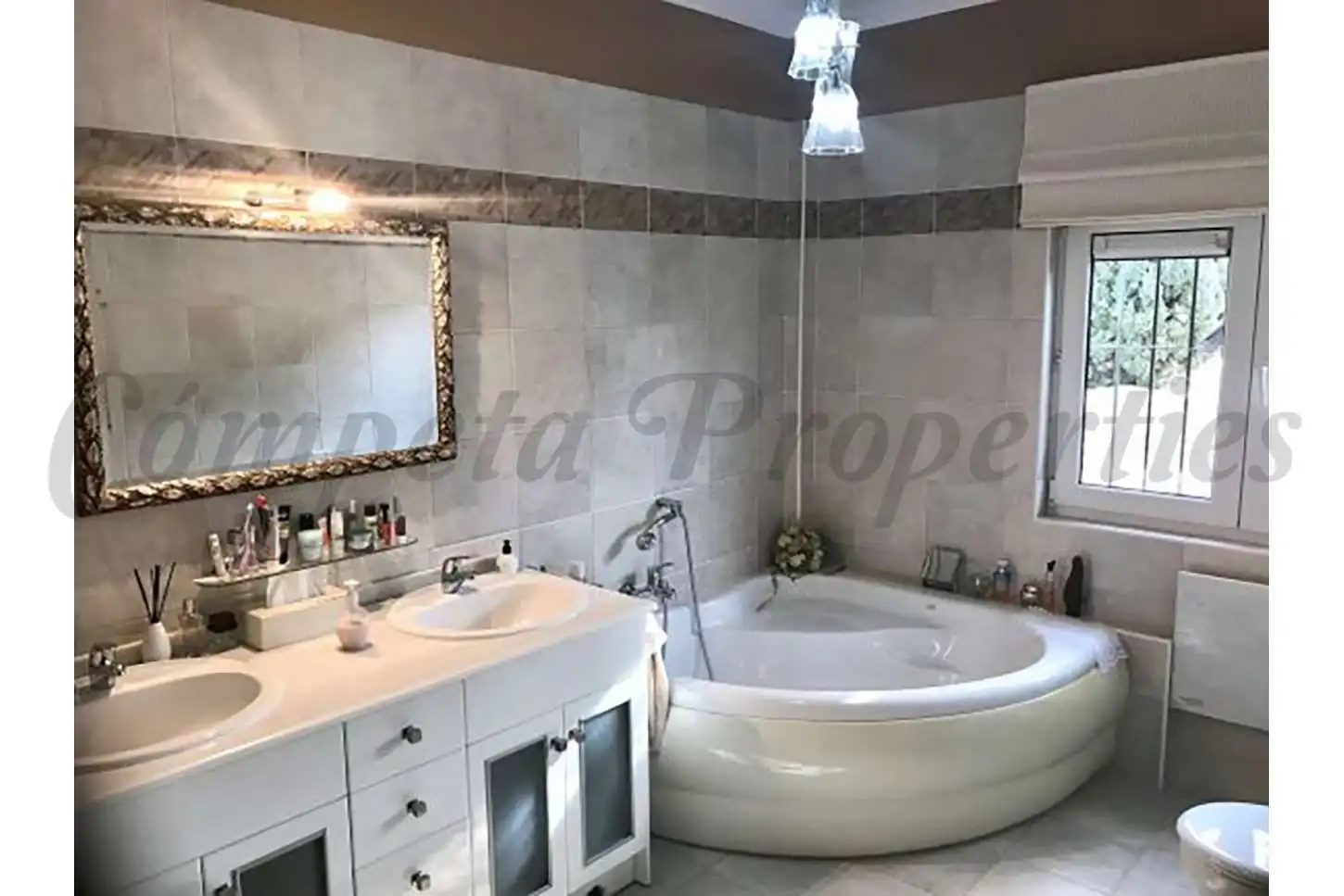 Casa con piscina en venta en Sayalonga, imagen 14