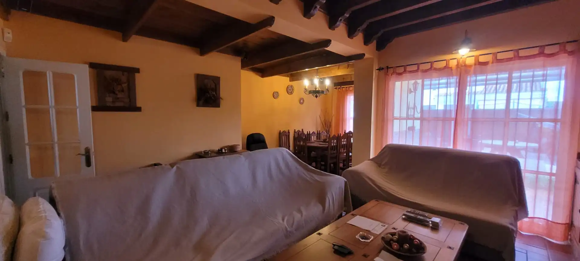 Sala d'estar de Casa adosada en venda en Los Barrios amb Aire condicionat, Jardí privat i Terrassa