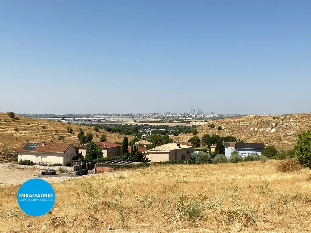 Residential zum Verkauf in Paracuellos de Jarama