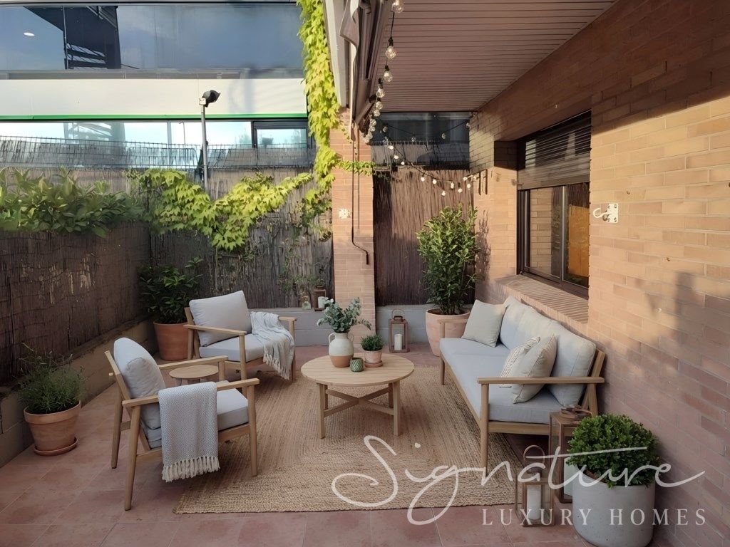 Terrasse von Erdgeschoss zum Verkauf in Sant Cugat del Vallès mit Klimaanlage und Heizung