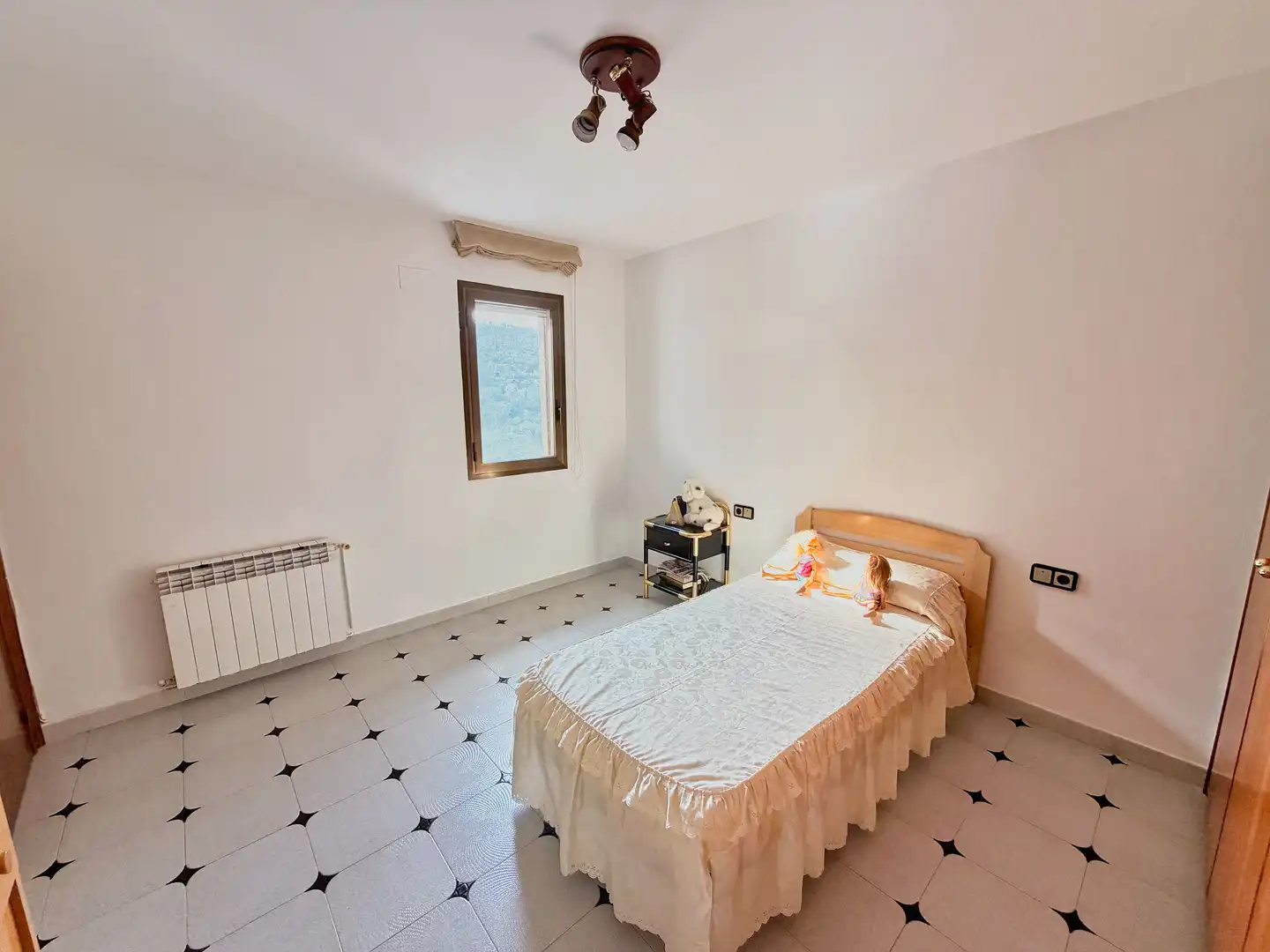 Dormitori de Casa o xalet en venda en Vallirana amb Aire condicionat, Calefacció i Terrassa