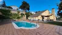 Piscina de Casa o xalet en venda en Vallirana amb Aire condicionat, Calefacció i Jardí privat