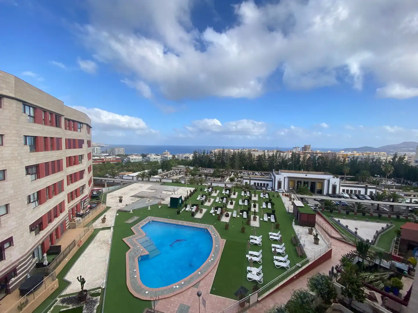 Piscina de Pis de lloguer en Las Palmas de Gran Canaria amb Moblat i Piscina comunitària