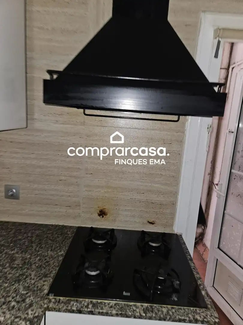Pis en venda en Sant Boi de Llobregat amb Parquet i Balcó