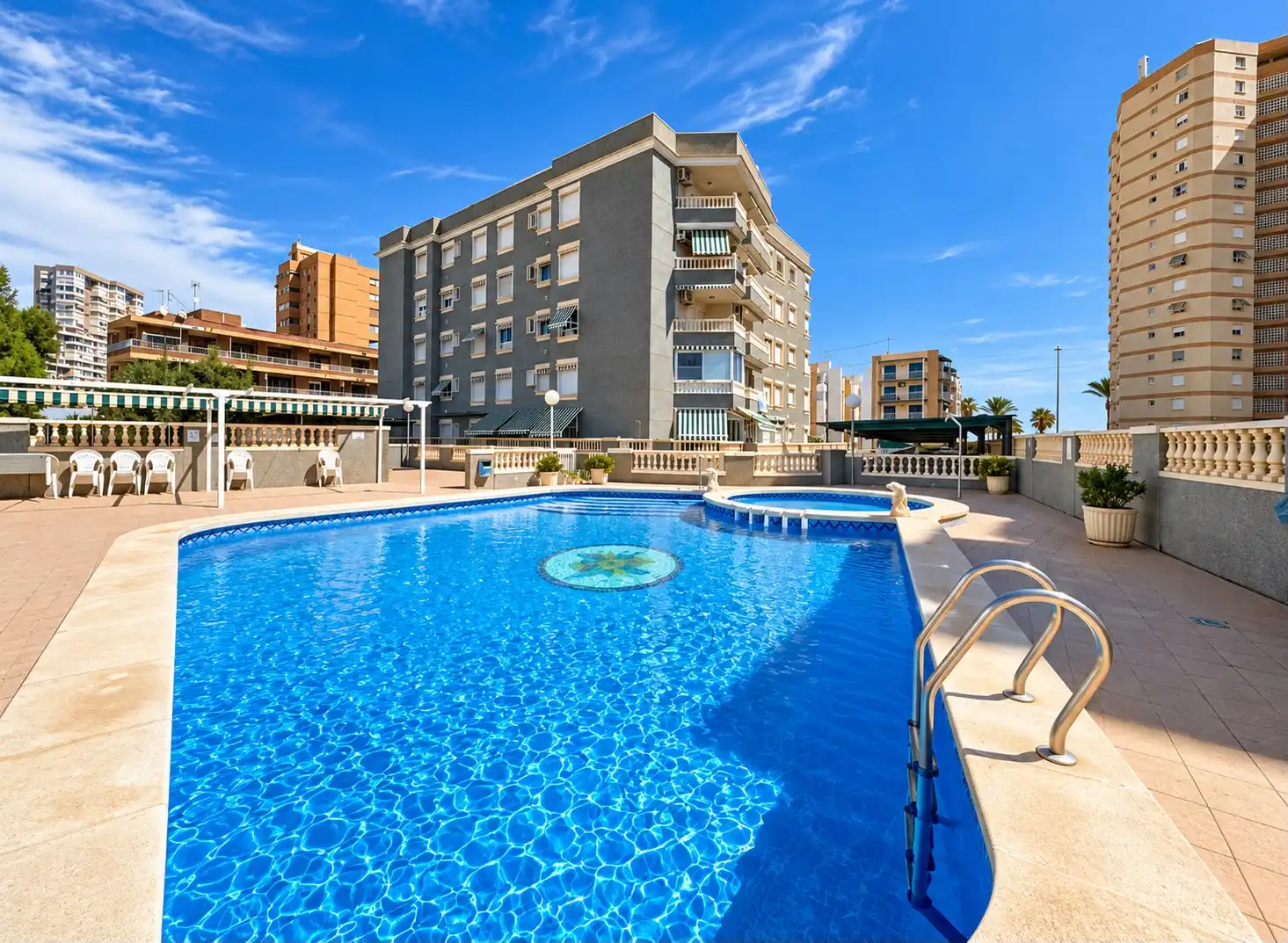 Apartamento con piscina en alquiler en Carrer Sant Bartomeu, imagen 21
