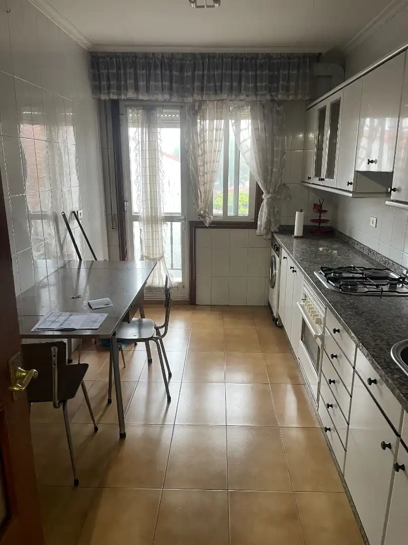 Cocina de Piso en venta en Tui con Amueblado y Balcón