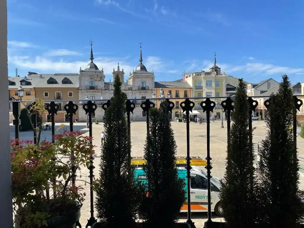 Local comercial en alquiler en Plaza AYUNTAMIENTO, imagen 3