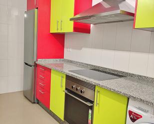 Kitchen of Flat for sale in Soutomaior  with Air Conditioner and Balcony