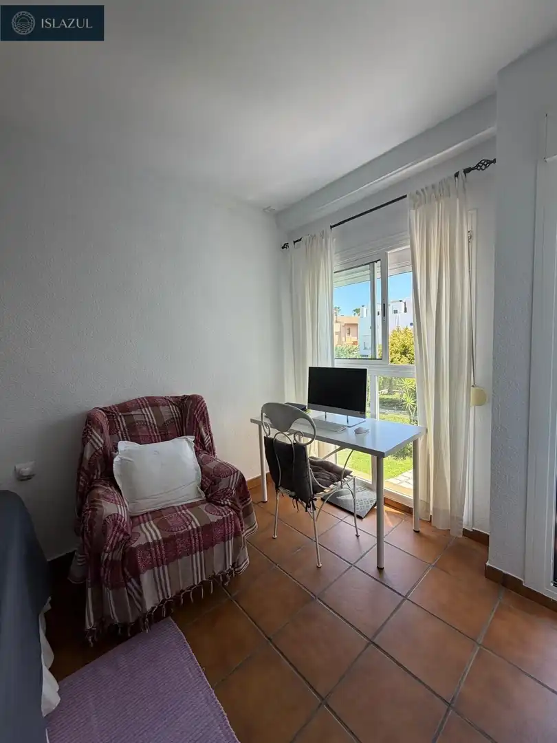 Habitación de Dúplex en venta en Islantilla con Aire acondicionado, Calefacción y Jardín privado