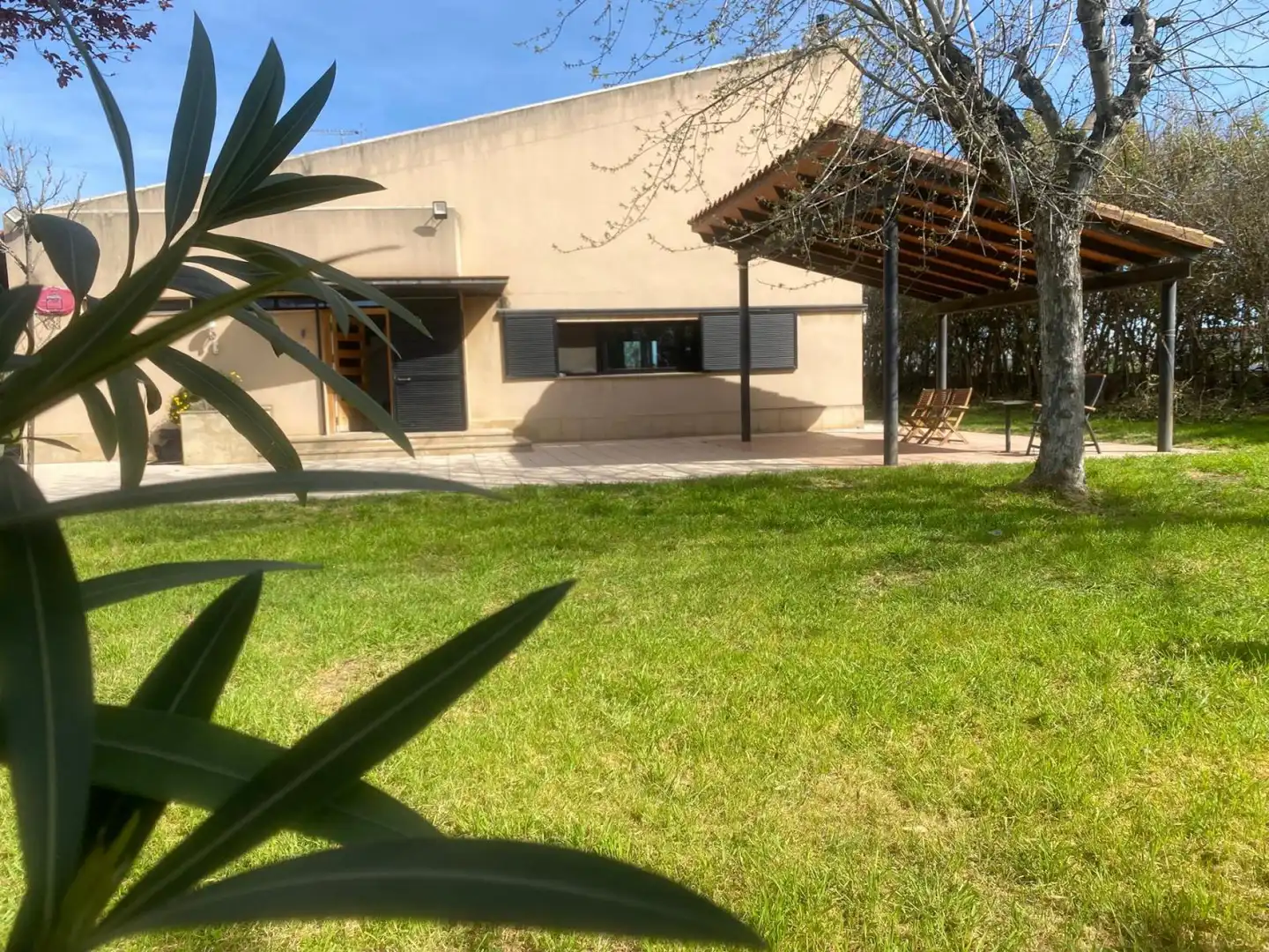 Vista exterior de Casa o chalet en venta en Bell-lloc d'Urgell con Calefacción, Jardín privado y Terraza