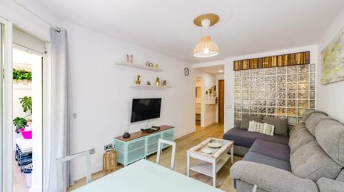 Foto 5 de Piso en venta en Calle Venezuela, Montemar, Torremolinos
