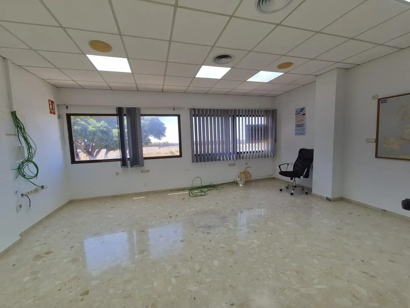 Office space for sale in Santa María del Águila, imagen 19