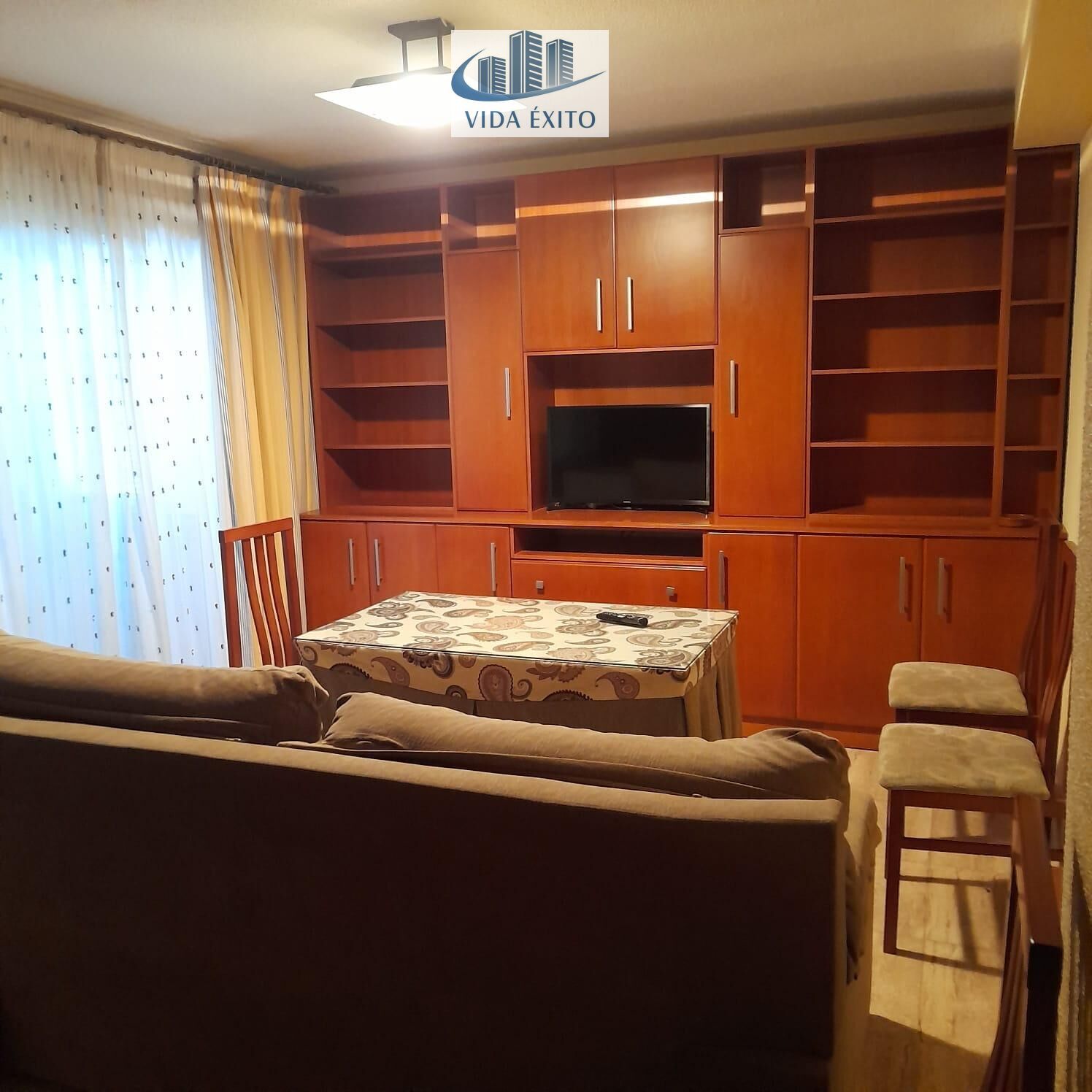 Sala d'estar de Pis en venda en  Jaén Capital amb Aire condicionat i Balcó