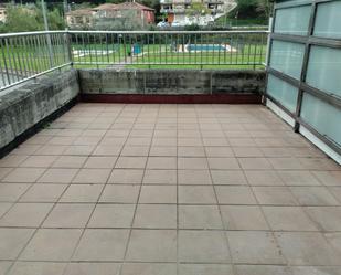 Terrassa de Pis en venda en Hazas de Cesto amb Terrassa i Piscina