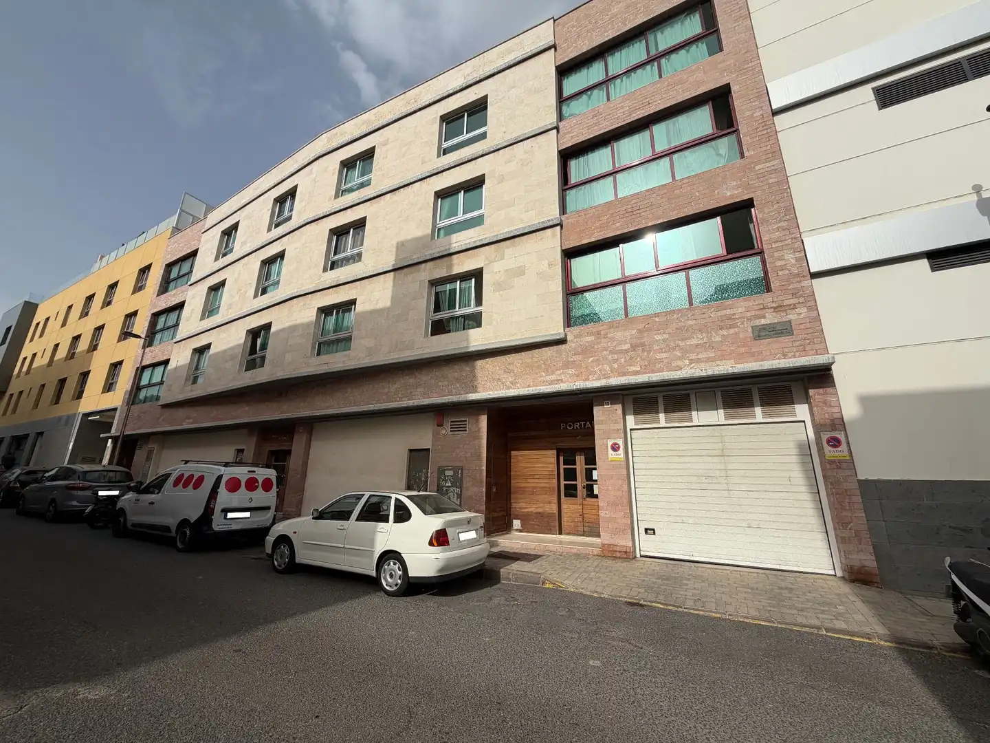Vista exterior de Garaje en venta en Telde