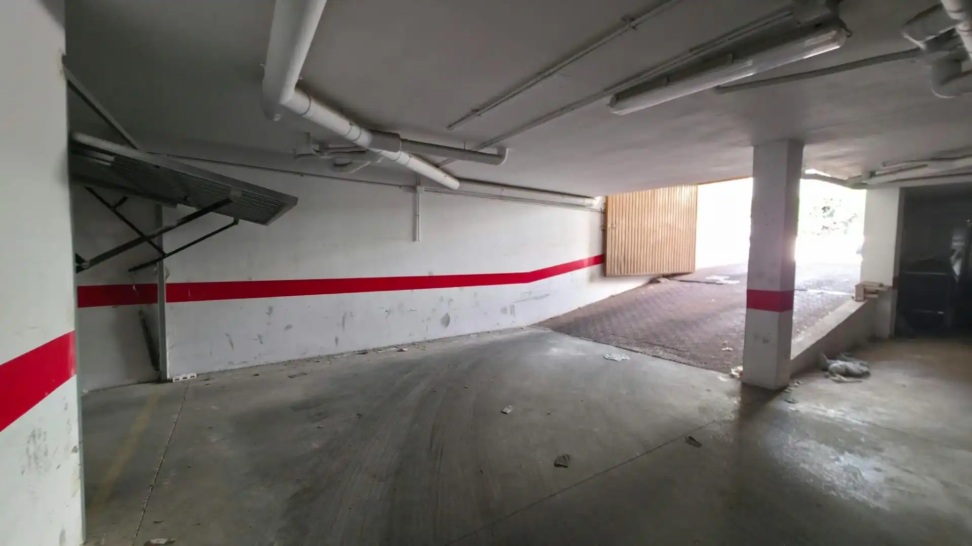 Parkplatz von Erdgeschoss zum Verkauf in Torrevieja mit Klimaanlage, Abstellraum und Schwimmbad