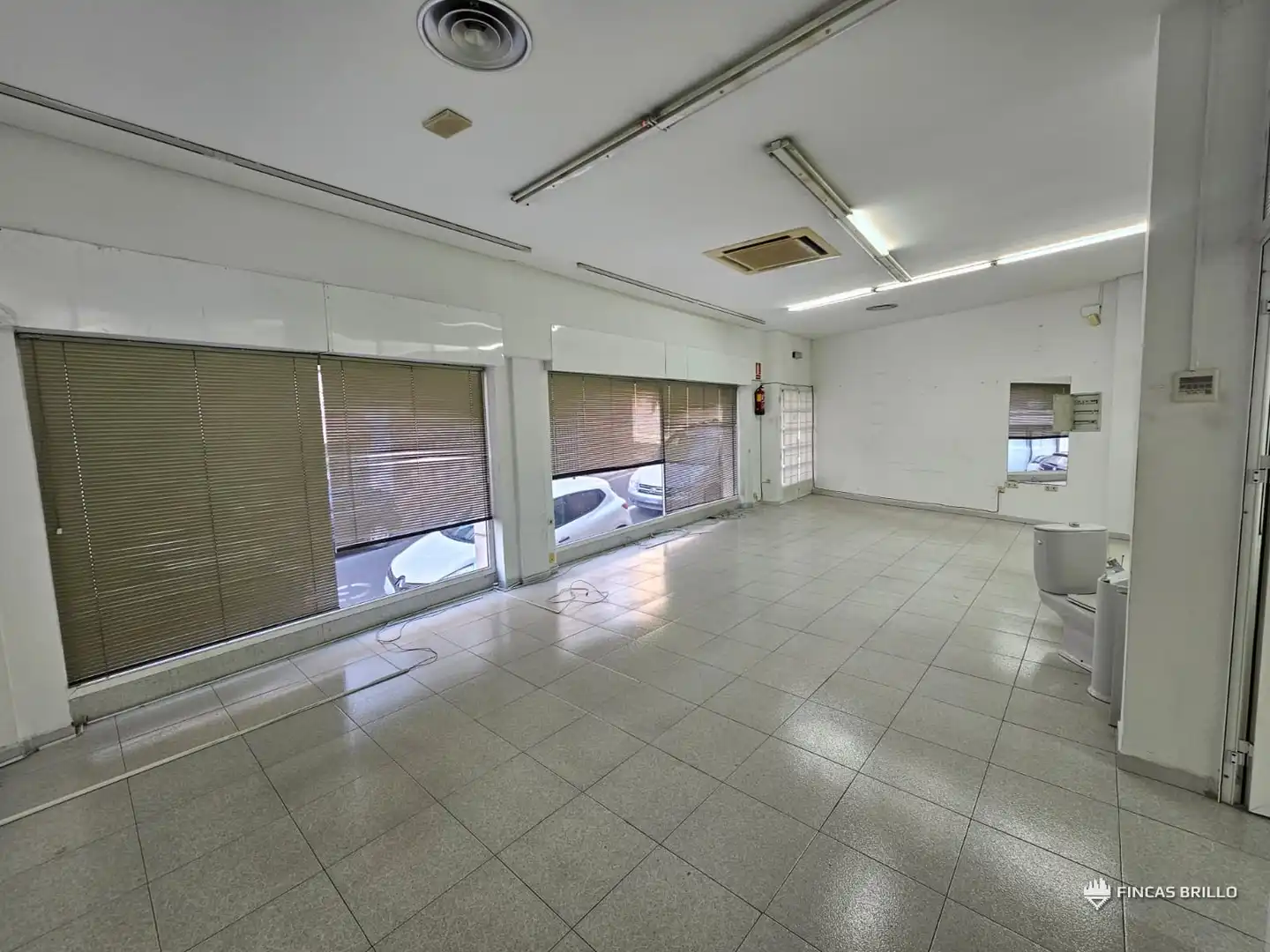 Local comercial en alquiler en Calle Ceres, imagen 2