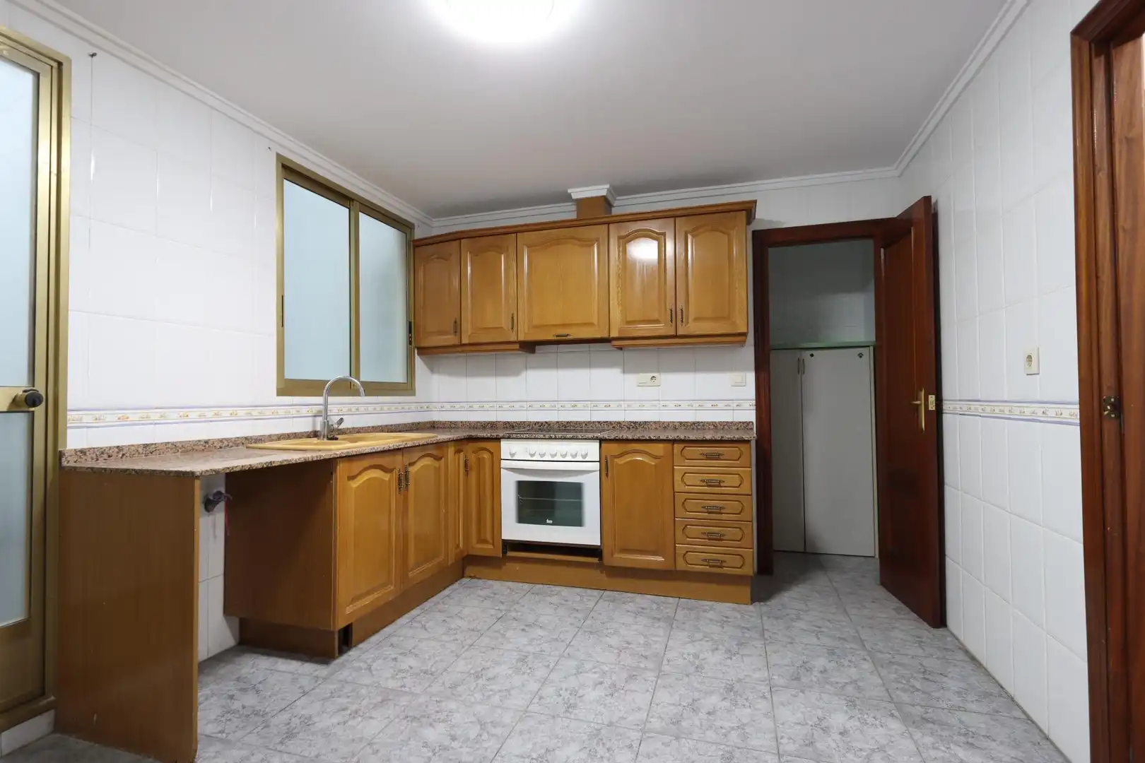 Kitchen of Flat for rent in Benaguasil  with Balcony