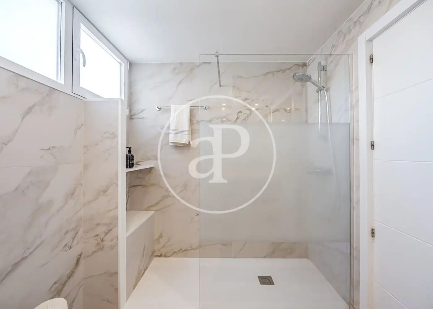 Baño de Piso en venta en Madrid con Aire acondicionado, Calefacción y Trastero