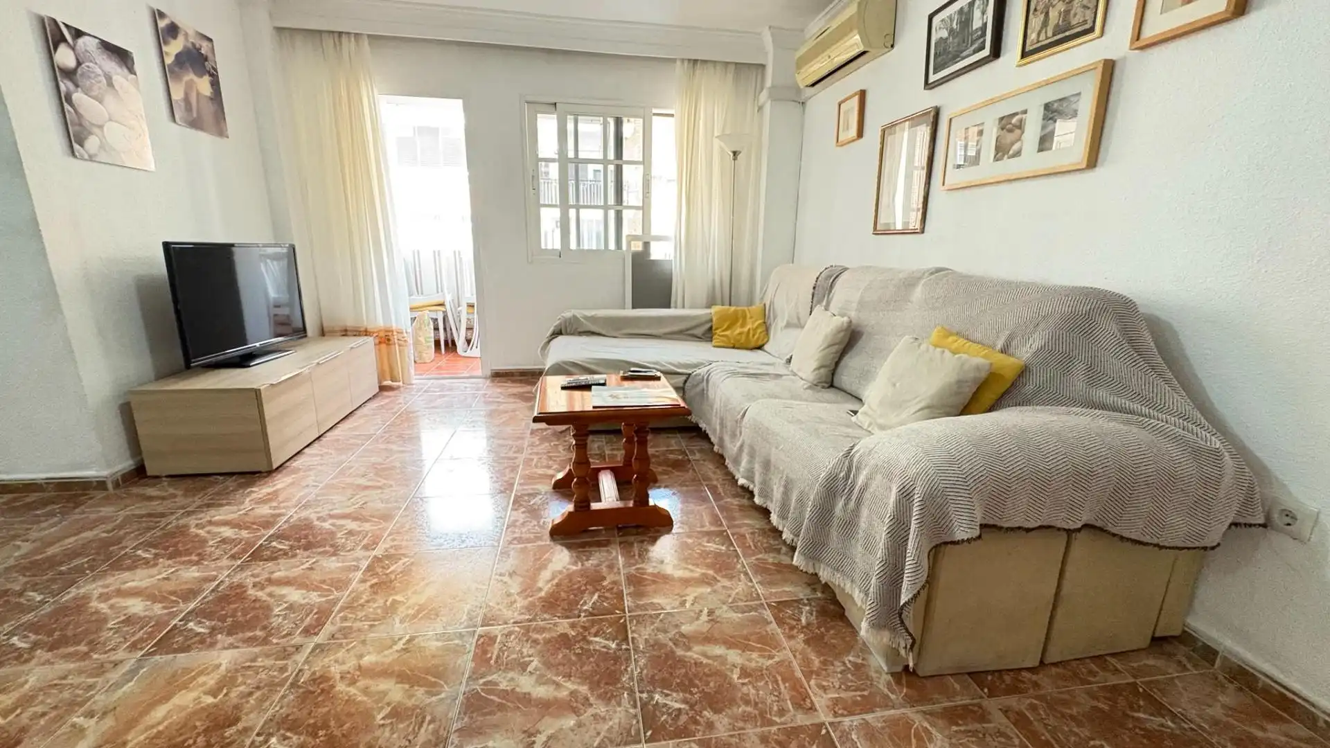 Sala de estar de Piso de alquiler en Málaga con Aire acondicionado, Amueblado y Balcón