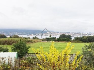 Casa con jardín en venta en Mugardos
