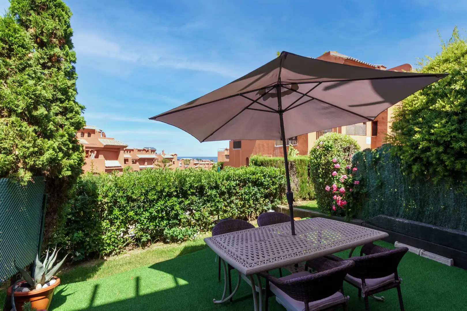Terraza de Planta baja de alquiler en Estepona con Aire acondicionado, Jardín privado y Terraza