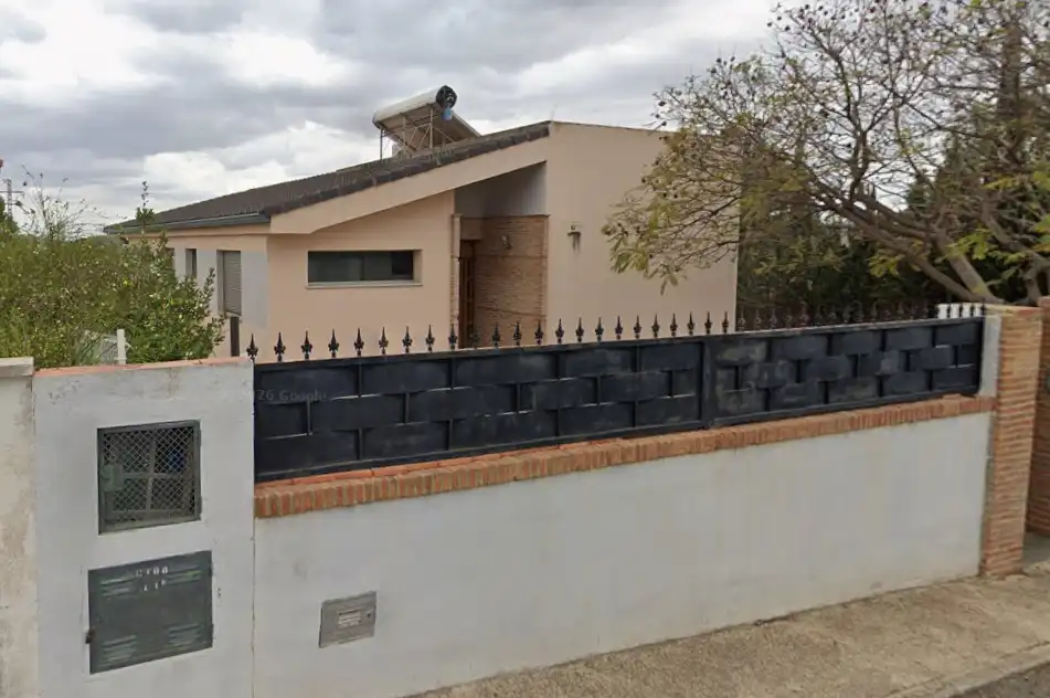 Detached house with pool for sale in Calle Número 1 46